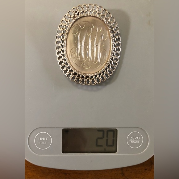 Antique monogram belt buckle/pin - Picture 2 of 8